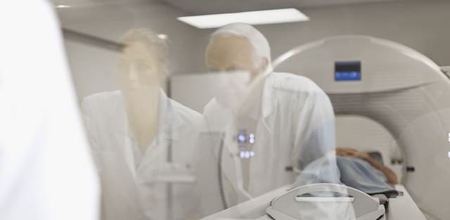 Case studies on how communication failures impact patient care