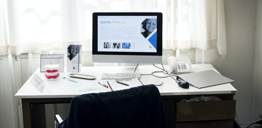 Image of a computer in a dental office